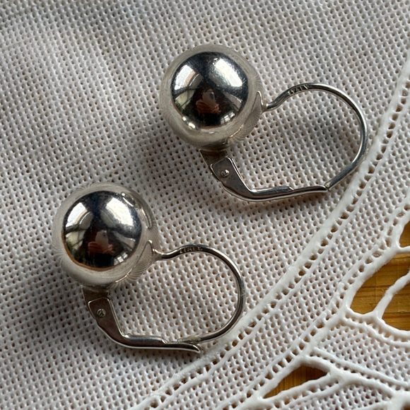 Vintage 925 classic ball drop leverback earrings Italy 12mm - Picture 2 of 5